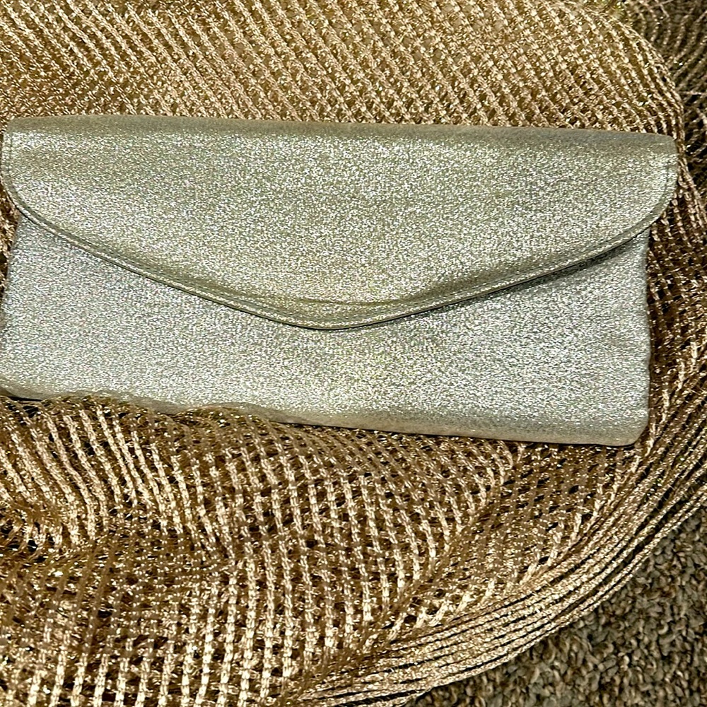 Silver clutch